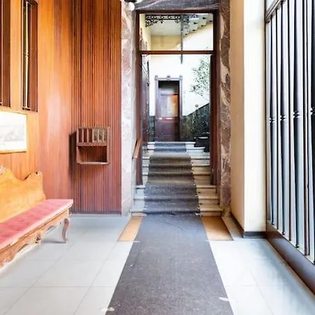 Casa Nel Centro Storico Di Milano, Conciliazione *