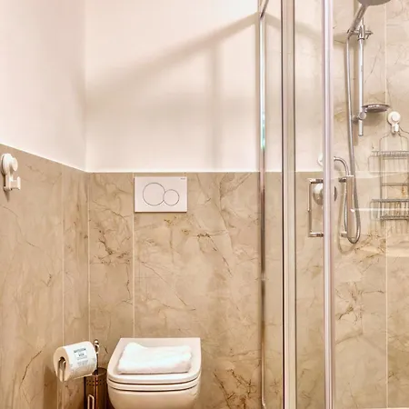 Niccolini Sarpi Food&design Modern In Chinatown * Mediolan