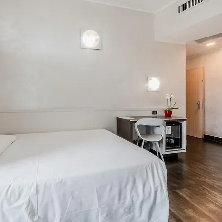 Otel Navigli