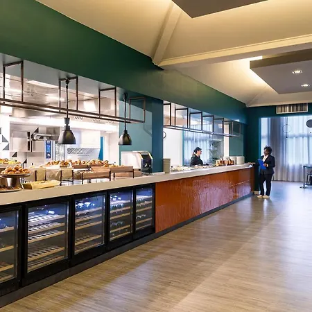 Szálloda Atahotel Quark Milánó