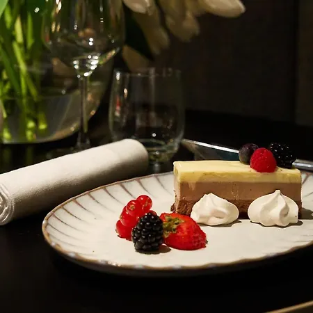 Szálloda Atahotel Quark 4*