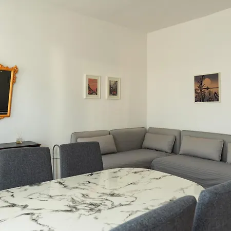Apartment Youhosty - Soderini 25