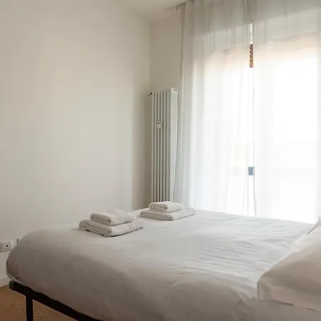 Apartment Youhosty - Soderini 25 Mailand