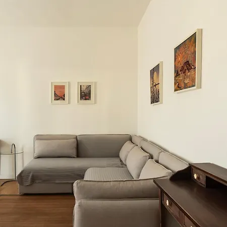 Youhosty - Soderini 25 Mailand