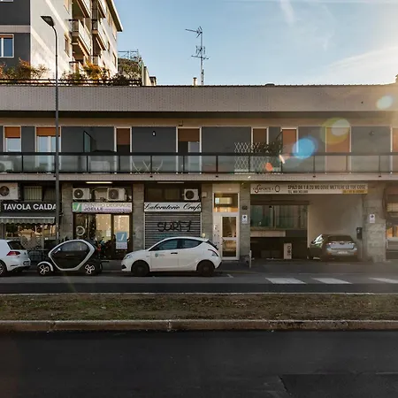 Youhosty - Soderini 25 * Milano