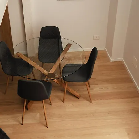 아파트 Cenisio 23 밀라노