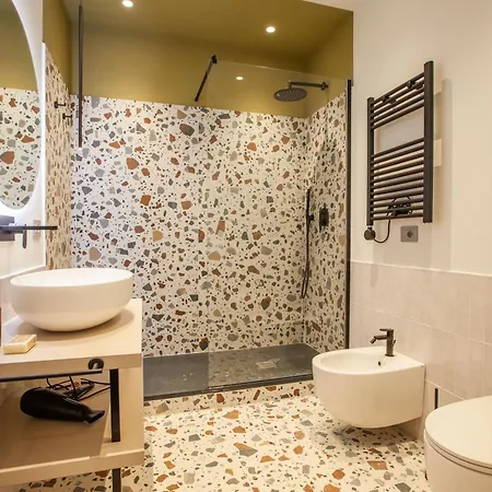 Cvm 19 Hotel
