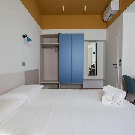 Cvm 19 Hotel