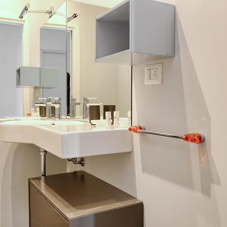 公寓 Joivy Stylish 2br Flat Next To Navigli *