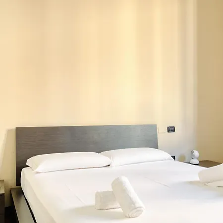 Joivy Inviting 1br Flat Near Citylife District * Milánó