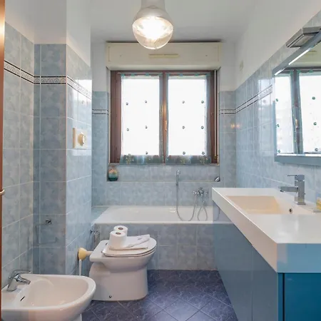 Luxury - Norico 7 * Milan