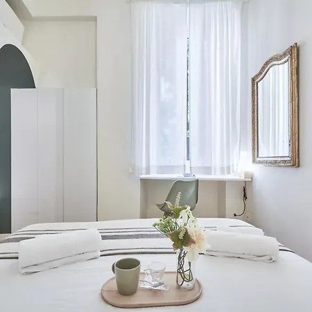 Easylife - Eleganza E Chic In Centro-duomo Appartamento *