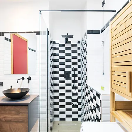 Easylife - Accogliente Monolocale In Via Torino, Posizione Perfetta Per Scoprire La