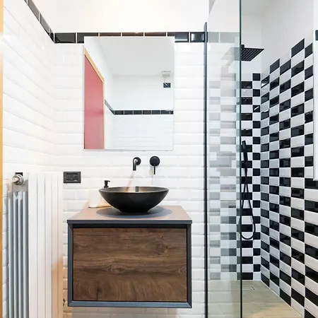 Appartamento Easylife - Accogliente Monolocale In Via Torino, Posizione Perfetta Per Scoprire La