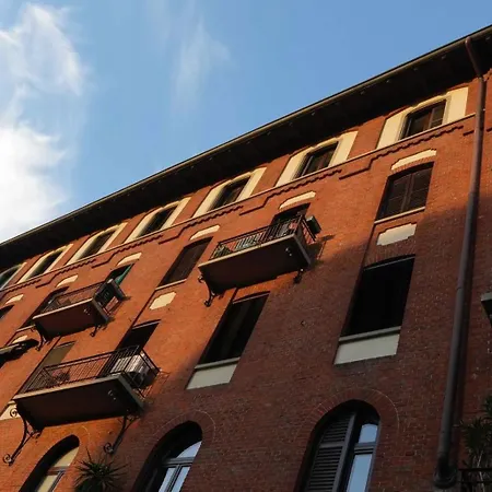 Lepontina 13 Apartment