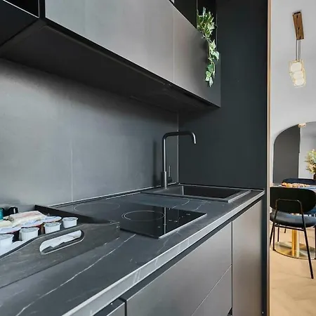 Casa Nanda - Flat Near Navigli And Tortona Area Apartman