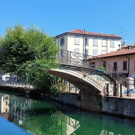 Casa Nanda - Flat Near Navigli And Tortona Area Apartman