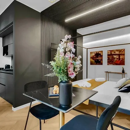Casa Nanda - Flat Near Navigli And Tortona Area