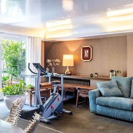 Attico Di Lusso Con Terrazzo A 10 Minuti Dal Duomo *