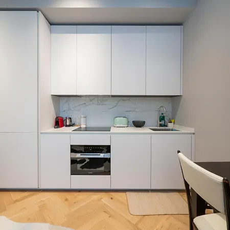 Xenia - Modern In Sant'ambrogio * Milano