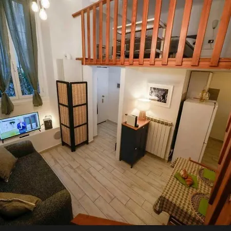 Lepontina 13 Apartment