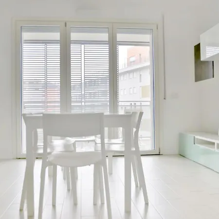 Luxury 3 Bedroom 100 Mq Next To Rho Fiera And San Siro