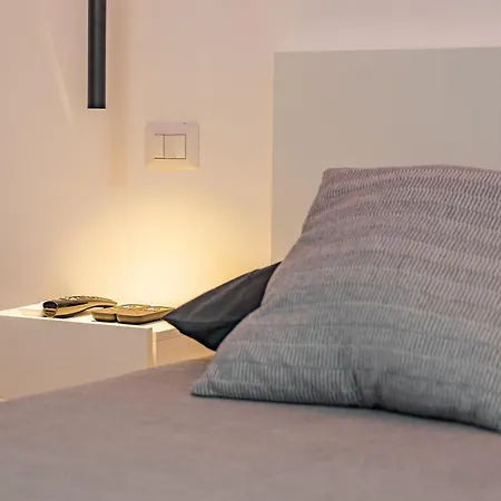 Exclusive Led House Garibaldi Fs Daire Milano