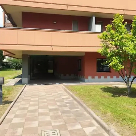 Apartman Garden Flat In Navigli Zone Milánó