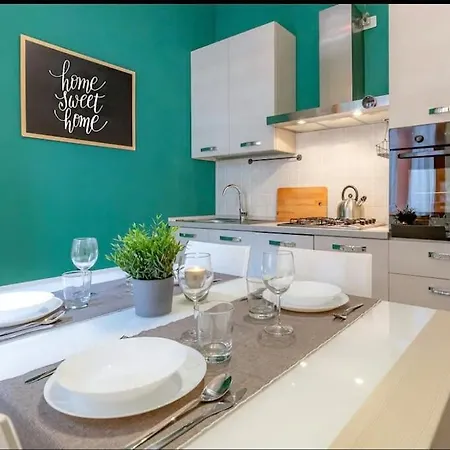 Apartment Centrale, M3 Sondrio-duomo 10 Minuti