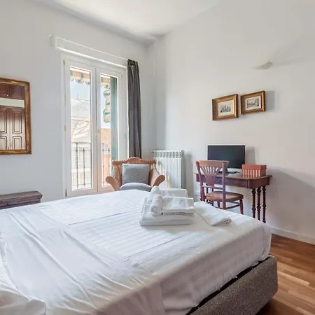 Lägenhet Homeby, Casa Melzo Chic In Porta Venezia