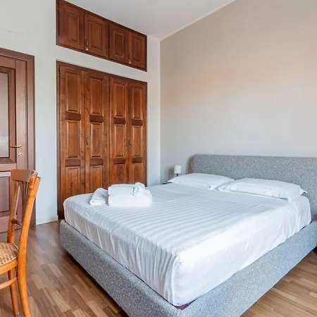 Homeby, Casa Melzo Chic In Porta Venezia *