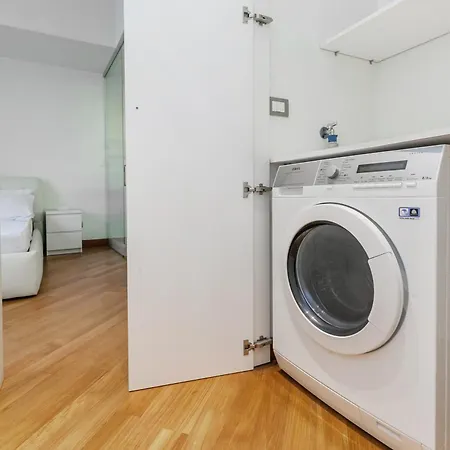 San Babila Luxury - In The Heart Of Fashion Disctrict Apartment *