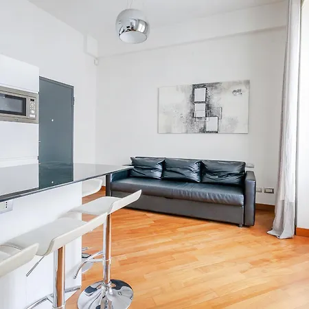 San Babila Luxury - In The Heart Of Fashion Disctrict Milan