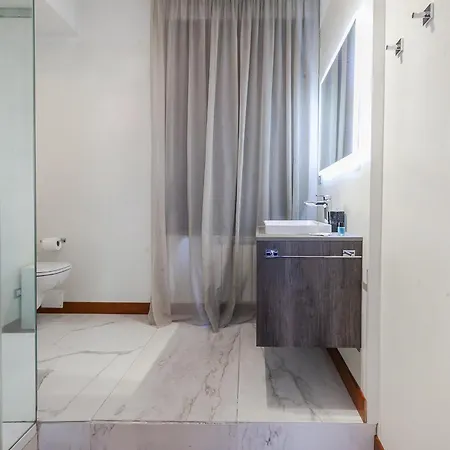 San Babila Luxury - In The Heart Of Fashion Disctrict Milan
