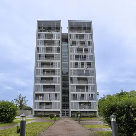 Giulia By Interhome * Mediolan