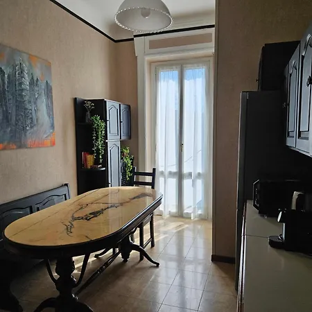 Homegallery - Elegante Milanese * Milano