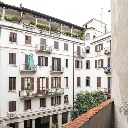 Apartment La Reggia Milan