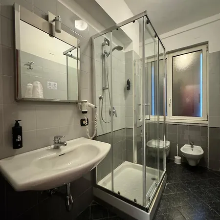 Parma Hotel 2*