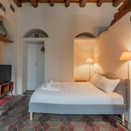 Easytopstay - Porta Garibaldi Antique Charm Milán