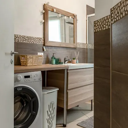 Favola House Isola מילאנו