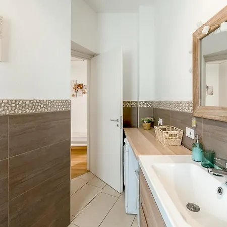Appartement Favola House Isola Milaan