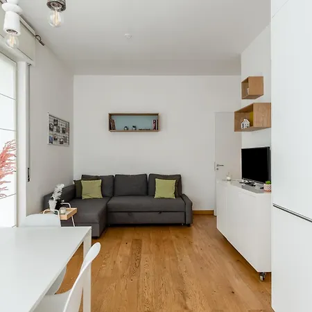 Favola House Isola Appartement *