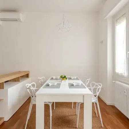 Apartment Like At - Close To Metro, Stadio San Siro, Duomo, Con Parcheggio Privato Milan