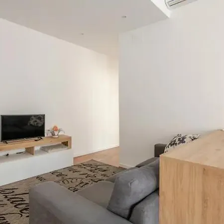 Apartment Like At - Close To Metro, Stadio San Siro, Duomo, Con Parcheggio Privato
