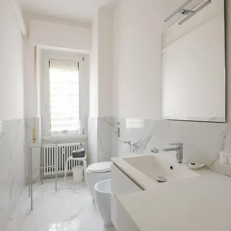 Apartment Like At - Close To Metro, Stadio San Siro, Duomo, Con Parcheggio Privato Milan