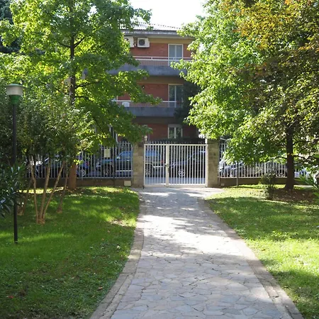 Gambara Apartament Mediolan
