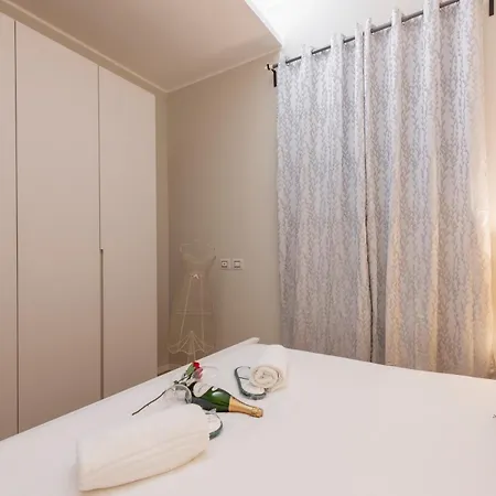 Arcimboldi 5 A Due Passi Dal Duomo Apartamento