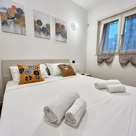 Station, 4-bed With Terrace Lejlighed Milano