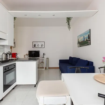 Apartment Savona- Navigli District Cosy