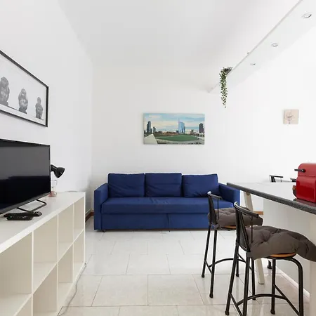 Savona- Navigli District Cosy Apartment